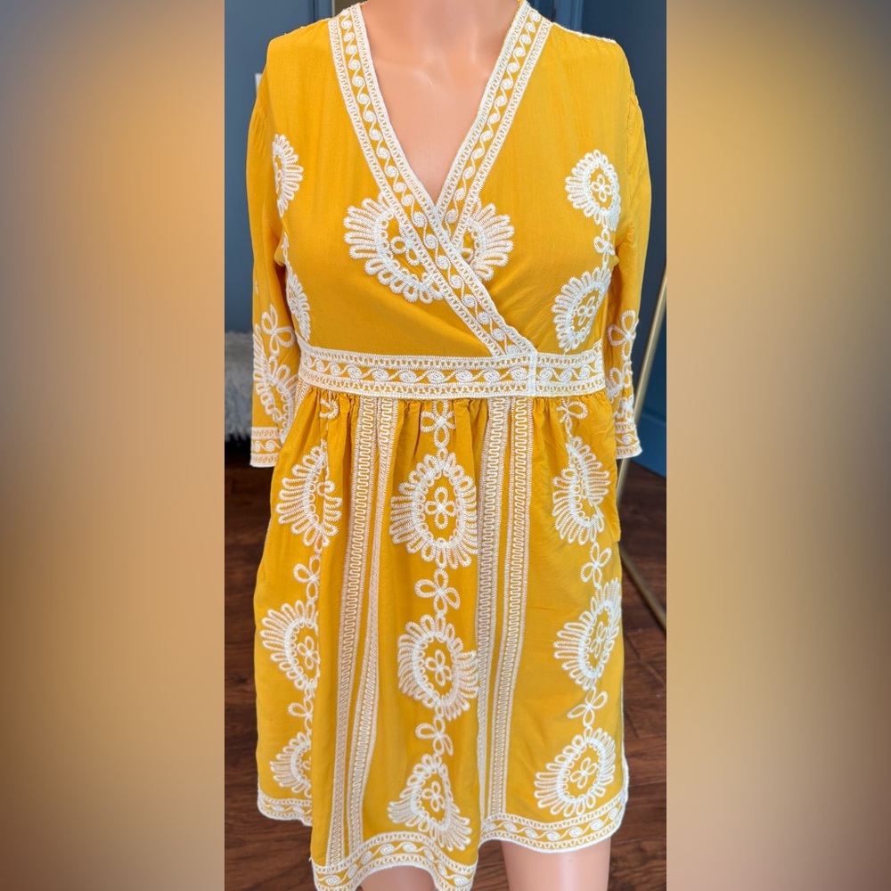 Yellow Boho Mini Dress Embroidered Lace Trim Cottagecore Summer Size 4 - Picture 2 of 7